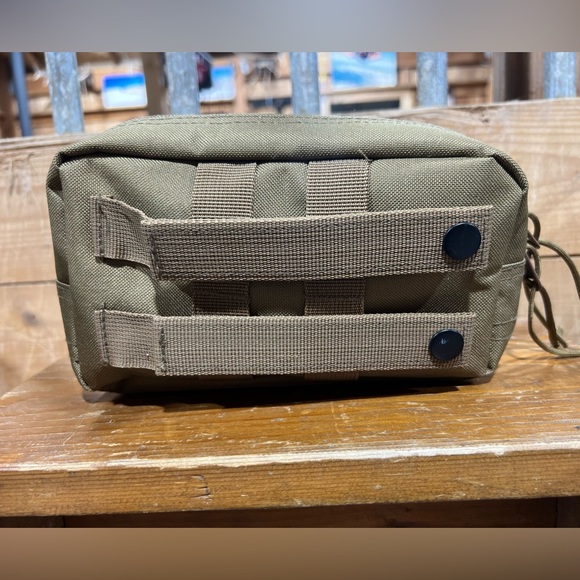 Tactical Baby Gear Baby Wipes or Hand Sanitizer Holder Pouch – MOLLE Compatible - Picture 3 of 8